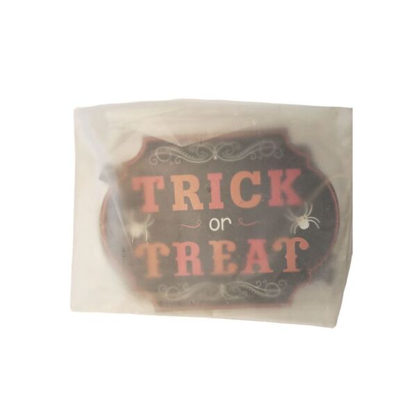 Halloween Decor  - Picture 4 of 6